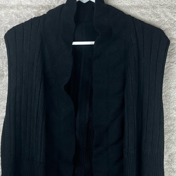 Vintage witchy whimsigoth Black Sleeveless Knit Cardigan Medium Ruffled Ribbed - Picture 4 of 12